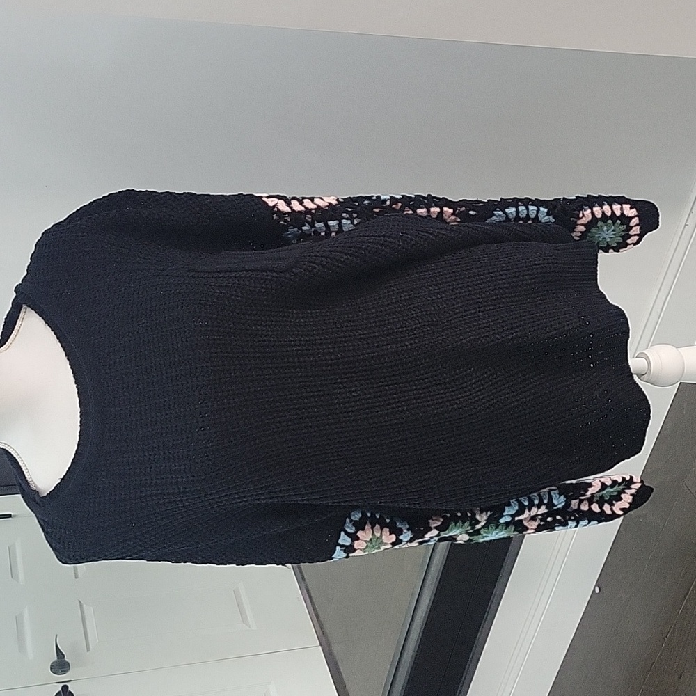 Chic Soul Knit Sweater 2X Pink Blue Green Pattern Sleeves❤️